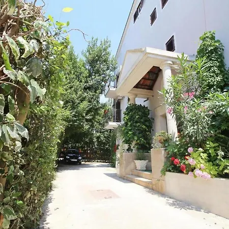 בית הארחה Porto Del Mar מדולין