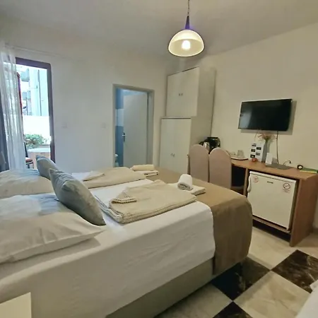 Rooms And Apartments Porto Del Mar B&B ゲストハウス 3*