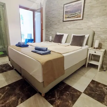 Rooms And Apartments Porto Del Mar B&B 3* メドゥリン