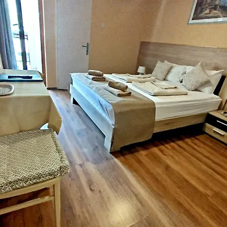 B&B Rooms And Apartments Porto Del Mar Gasthof Medulin