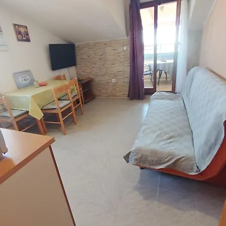 Rooms And Apartments Porto Del Mar B&B ゲストハウス メドゥリン