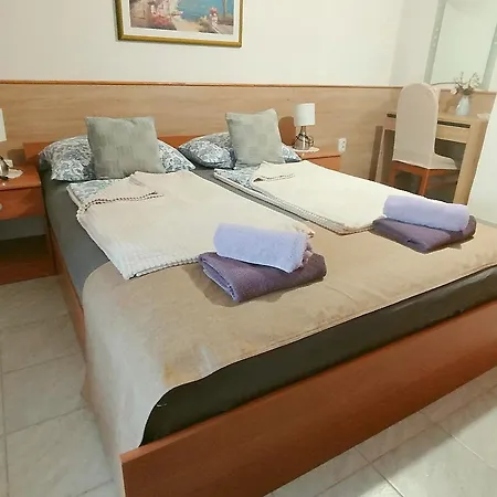 B & B Rooms And Apartments Porto Del Mar מדולין