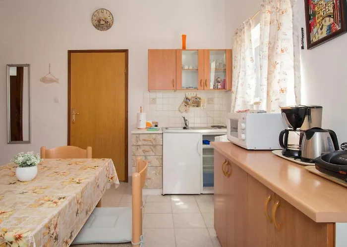 Porto Del Mar בית הארחה מדולין