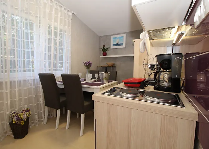 Porto Del Mar בית הארחה 3*